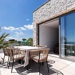 Aparthotel Amaris - De Vacanta Langa Plaja