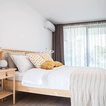 Amaris Apartamente شقة فندقية 4*