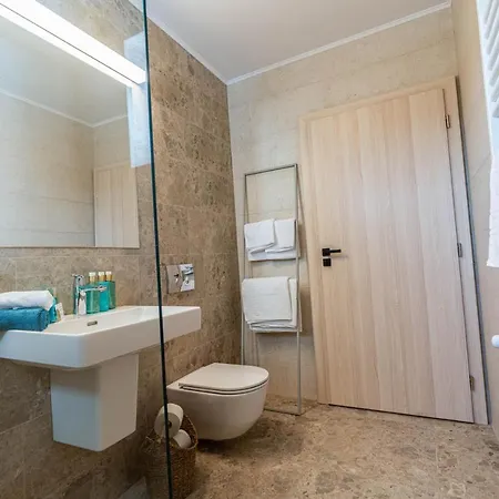 Amaris Apartamente 4* إيفوري نورد