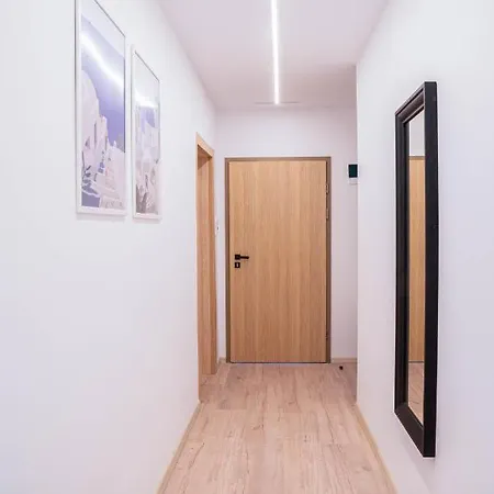 Amaris Apartamente 4* إيفوري نورد