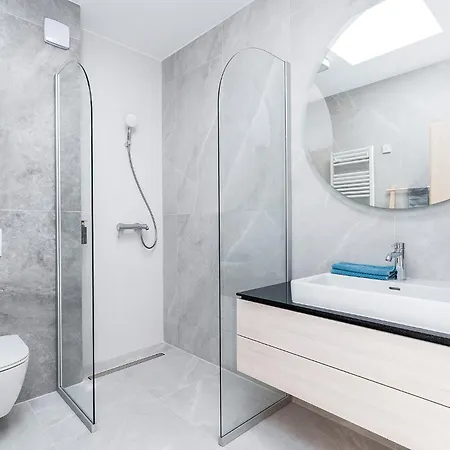 Amaris Apartamente 4* إيفوري نورد