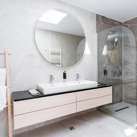 شقة فندقية Amaris Apartamente 4*