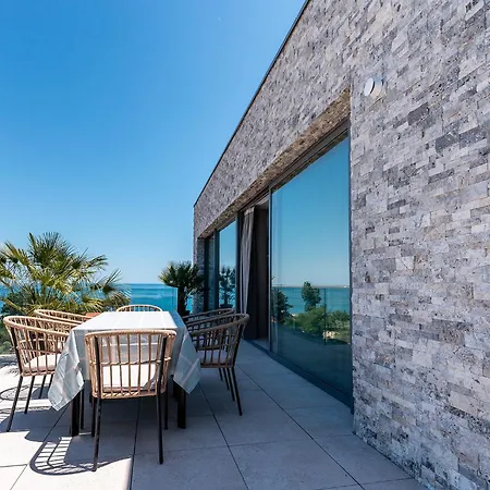 شقة فندقية Amaris Apartamente 4*